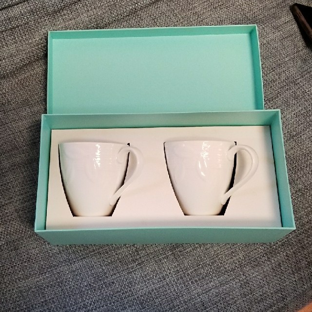 Tiffany & Co.(ティファニー)のTIFFANY & Co. マグカップ Tiffany Terrace 白  インテリア/住まい/日用品のキッチン/食器(グラス/カップ)の商品写真