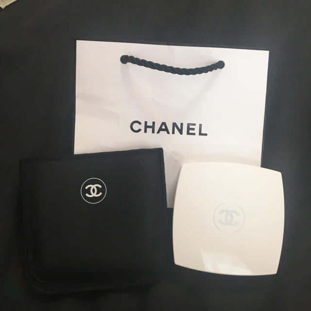 CHANEL(シャネル)のルブラン コスメ/美容のベースメイク/化粧品(ファンデーション)の商品写真