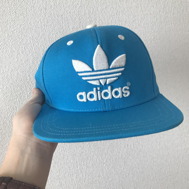 adidas(アディダス)のadidasキャップ メンズの帽子(キャップ)の商品写真