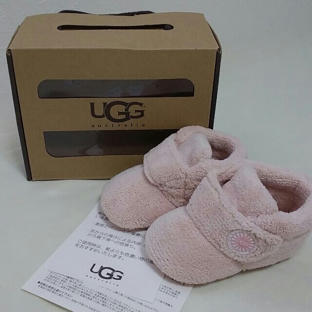 UGG(アグ)の新品！UGG！ベビーシューズ！ キッズ/ベビー/マタニティのベビー靴/シューズ(~14cm)(ブーツ)の商品写真