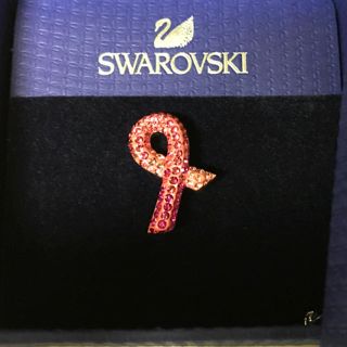 スワロフスキー(SWAROVSKI)のSWAROVSKIピンブローチ(ブローチ/コサージュ)