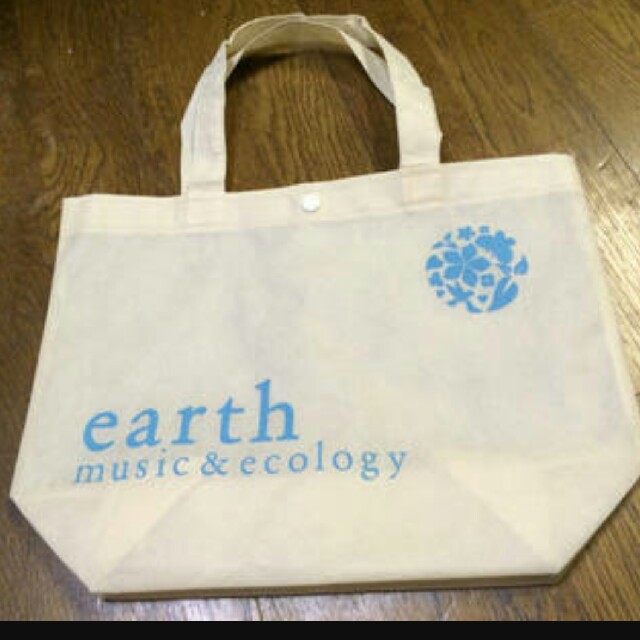 earth music & ecology(アースミュージックアンドエコロジー)のearth music&ecologyのショップバッグ レディースのバッグ(ショップ袋)の商品写真
