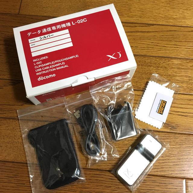 NTTdocomo(エヌティティドコモ)の【さとみわ様 専用】docomo Xi  L-02C  Wi-Fi機器 スマホ/家電/カメラのスマートフォン/携帯電話(その他)の商品写真