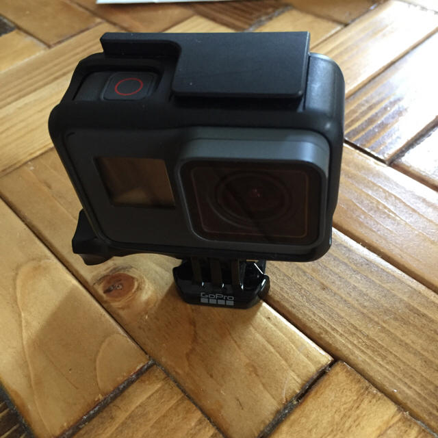 GoPro(ゴープロ)の【Christine様専用】GoPro HERO5 BLACK スマホ/家電/カメラのカメラ(コンパクトデジタルカメラ)の商品写真