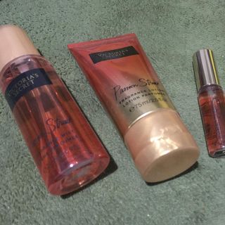 ヴィクトリアズシークレット(Victoria's Secret)のビクシー 三点セット 未使用(ヘアウォーター/ヘアミスト)