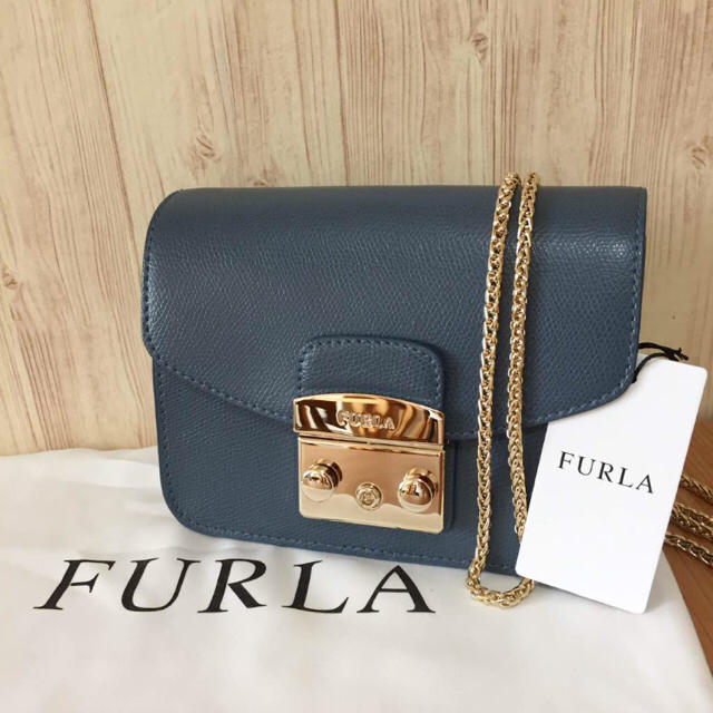 Furla(フルラ)の17秋冬新作‼︎フルラ  メトロポリス チェーンショルダーバッグ   ブルー レディースのバッグ(ショルダーバッグ)の商品写真