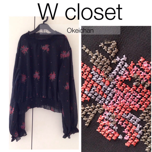 w closet(ダブルクローゼット)の1度使用しました☆今季 刺繍入りシャーリングプルオーバー クロ レディースのトップス(シャツ/ブラウス(長袖/七分))の商品写真