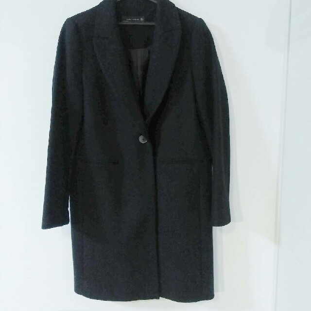 ZARA(ザラ)のZARA WOMAN ブラックコート　 レディースのジャケット/アウター(ロングコート)の商品写真