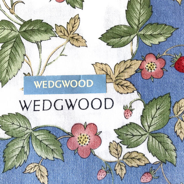 WEDGWOOD(ウェッジウッド)の⭐️【新品】WEDGWOOD ウェッジウッド★綿 100％ハンカチ【送料込】⭐️ レディースのファッション小物(ハンカチ)の商品写真