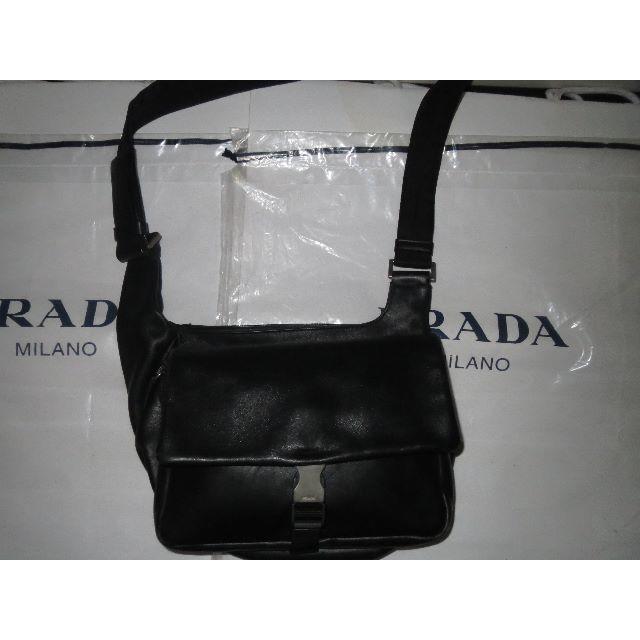 PRADA(プラダ)の●12万プラダ黒カーフレザー革ワンショルダー肩掛けボディバッグ２層●良美 メンズのバッグ(ボディーバッグ)の商品写真