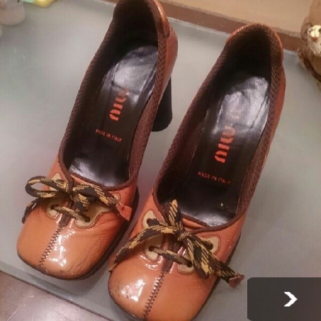 miumiu パンプス