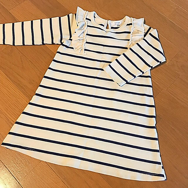 Seraph(セラフ)のseraph♪ボーダーフリルワンピース100 キッズ/ベビー/マタニティのキッズ服女の子用(90cm~)(ワンピース)の商品写真