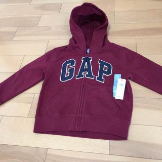 ギャップキッズ(GAP Kids)の☆ギャップパーカー110㎝新品未使用タグ付き☆(ジャケット/上着)