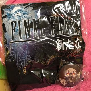 スクウェアエニックス(SQUARE ENIX)のファイナルファンタジー15☆Ｔシャツ&缶バッジセット(ノベルティグッズ)