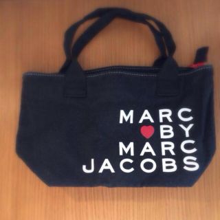 マークバイマークジェイコブス(MARC BY MARC JACOBS)のマーク ランチバック(ハンドバッグ)