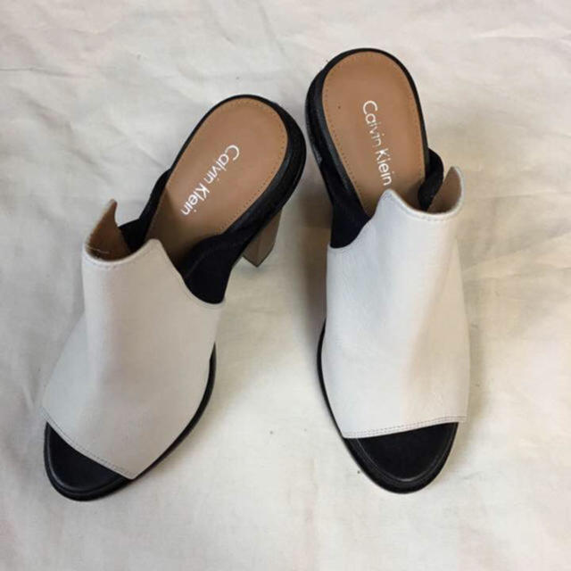 Calvin Klein(カルバンクライン)のカルバンクライン❤︎ブーティー 本革 レディースの靴/シューズ(ブーティ)の商品写真