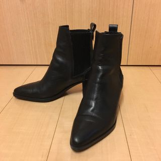 ザラ(ZARA)のZARA サイドゴア 黒 ショートブーツ  太ヒール(ブーツ)