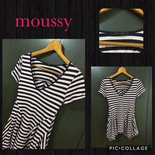 マウジー(moussy)のmoussy 半袖カットソー Vネック フレア イレギュラーヘムS～M(カットソー(半袖/袖なし))