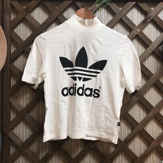 アディダス(adidas)のハイネックTシャツ(Tシャツ(半袖/袖なし))