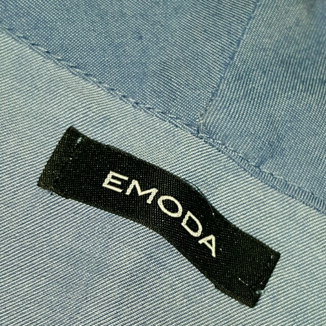 EMODA(エモダ)のkdbjswn@ぴー様専用 新品 EMODA デニムトップス レディースのトップス(シャツ/ブラウス(半袖/袖なし))の商品写真