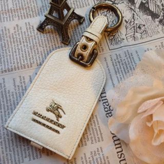 バーバリー(BURBERRY)のバーバリーブルーレーベル♡定期入れ(名刺入れ/定期入れ)