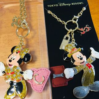 ディズニー(Disney)の【ちさ様専用】ラゲッジ オーナメントとスヌード(ノベルティグッズ)