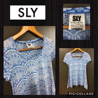 スライ(SLY)のSLY 半袖 チュニック イレギュラーヘム 薄手 総柄  レディース1 （S）(チュニック)