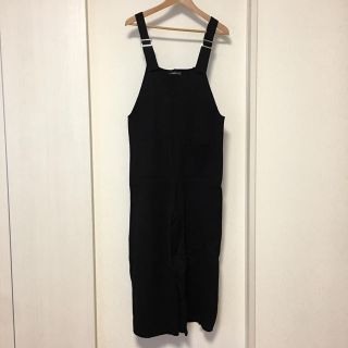 ザラ(ZARA)の※クレ☆サ様専用 ZARA サロペット ブラック ZARA ザラ サロペット 黒(サロペット/オーバーオール)