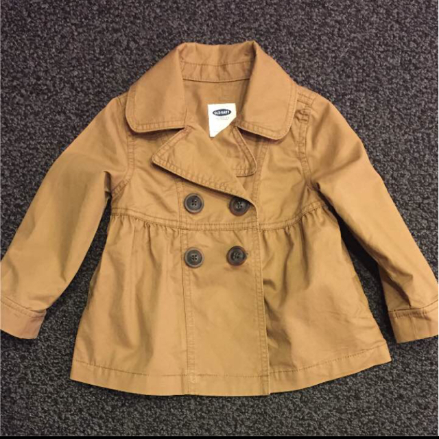 Old Navy(オールドネイビー)のオールドネイビー♡トレンチコート キッズ/ベビー/マタニティのキッズ服女の子用(90cm~)(ジャケット/上着)の商品写真