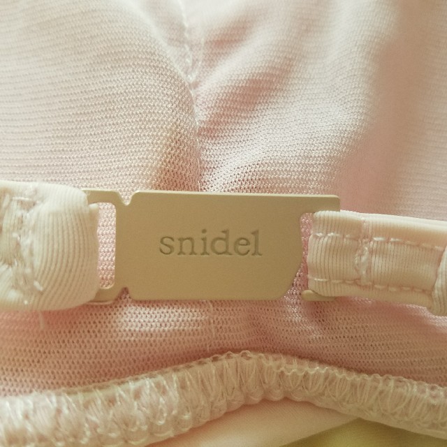 SNIDEL(スナイデル)の水着　上下セット レディースの水着/浴衣(水着)の商品写真