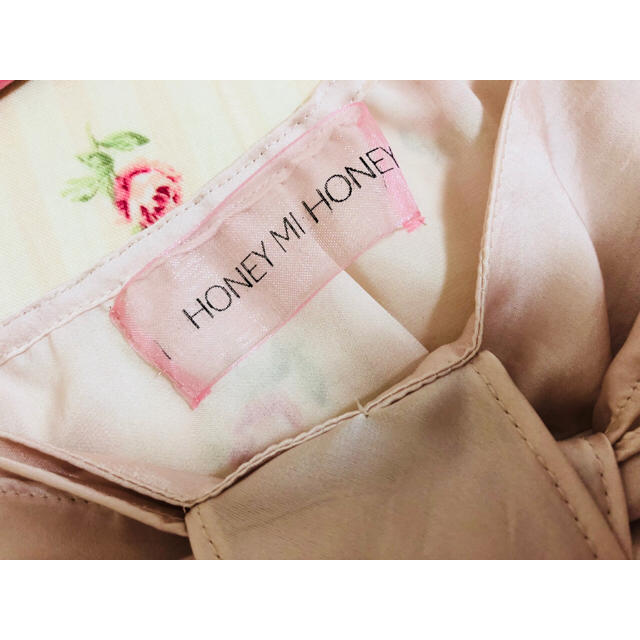Honey mi Honey(ハニーミーハニー)のHONEY MI HONEY サテンリボンオフショル レディースのトップス(カットソー(半袖/袖なし))の商品写真