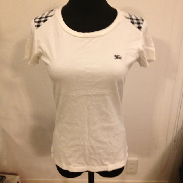 BURBERRY(バーバリー)のシンプル白Tシャツ レディースのトップス(Tシャツ(半袖/袖なし))の商品写真