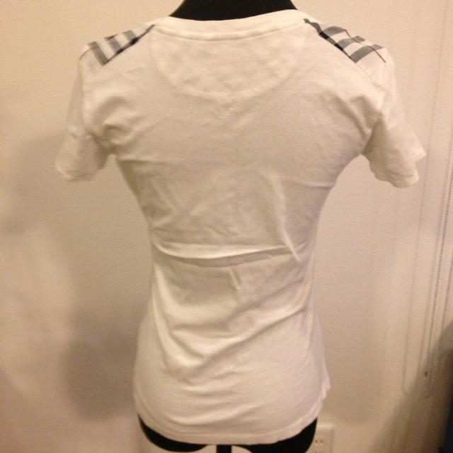 BURBERRY(バーバリー)のシンプル白Tシャツ レディースのトップス(Tシャツ(半袖/袖なし))の商品写真