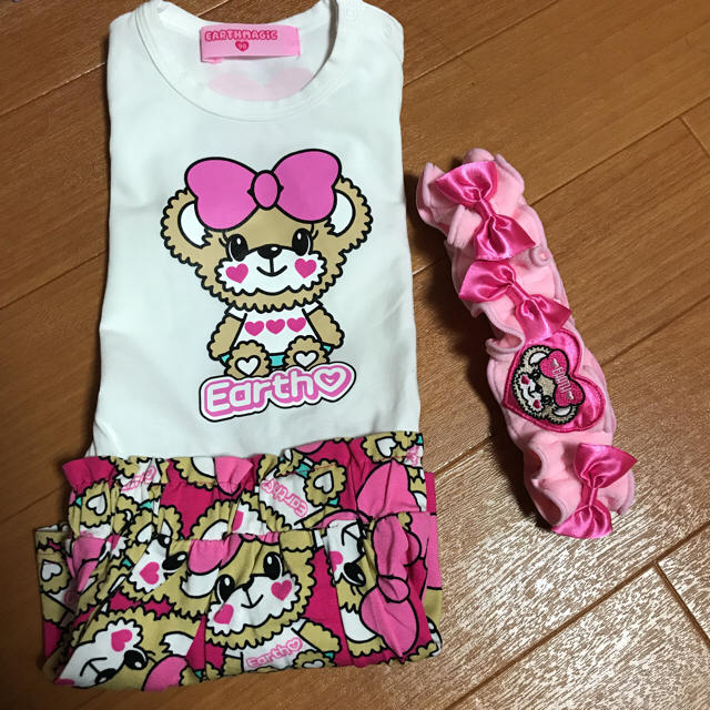 EARTHMAGIC(アースマジック)の総柄マフィーワンピ90 ヘアバンド キッズ/ベビー/マタニティのキッズ服女の子用(90cm~)(ワンピース)の商品写真