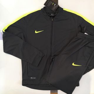 ナイキ(NIKE)の専用！ナイキ 上下 150(ジャケット/上着)