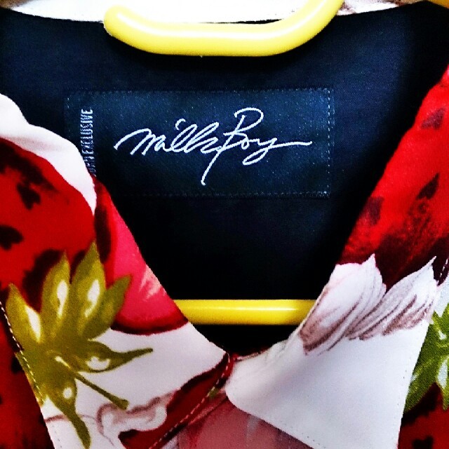 MILKBOY(ミルクボーイ)の【ぽよ様専用】MILKBOY WHIPPED BERRY SHIRTS メンズのトップス(Tシャツ/カットソー(七分/長袖))の商品写真