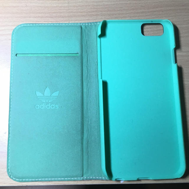 adidas(アディダス)のiPhone6sケース スマホ/家電/カメラのスマホアクセサリー(iPhoneケース)の商品写真