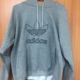 アディダス(adidas)のadidasパーカー ( KaYa☺️様専用 )(パーカー)