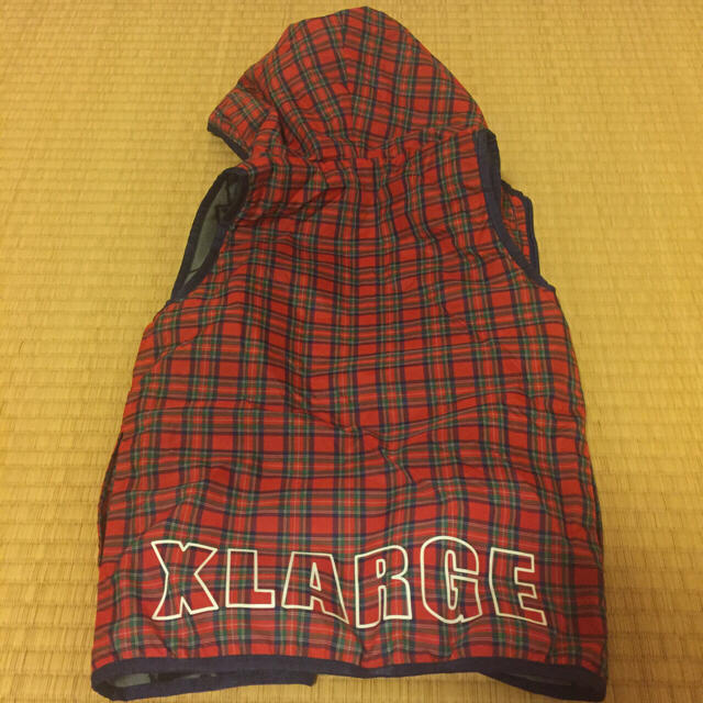 XLARGE(エクストララージ)のXLARGE エックスラージ キッズベスト キッズ/ベビー/マタニティのキッズ服男の子用(90cm~)(ジャケット/上着)の商品写真