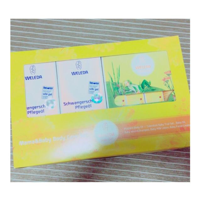 WELEDA(ヴェレダ)のWELEDA ママ&ベビーケアセット..♡ キッズ/ベビー/マタニティのマタニティ(妊娠線ケアクリーム)の商品写真