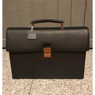 バーバリー(BURBERRY)の【新品】BURBERRY LONDON レザー ビジネスバッグ(ビジネスバッグ)