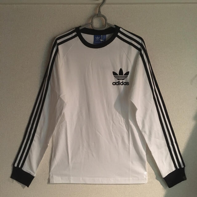 adidas(アディダス)のアディダスオリジナルス ロンT Tシャツ adidas originals メンズのトップス(Tシャツ/カットソー(七分/長袖))の商品写真