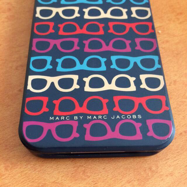 MARC BY MARC JACOBS(マークバイマークジェイコブス)のiphone 4 case スマホ/家電/カメラのスマホアクセサリー(モバイルケース/カバー)の商品写真