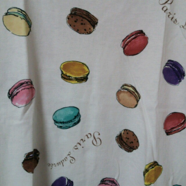 LADUREE(ラデュレ)のマカロン♡Tシャツ レディースのトップス(Tシャツ(半袖/袖なし))の商品写真