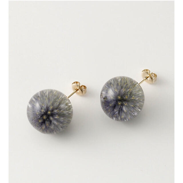 ルリタマアザミ ピアス nooca レディースのアクセサリー(ピアス)の商品写真