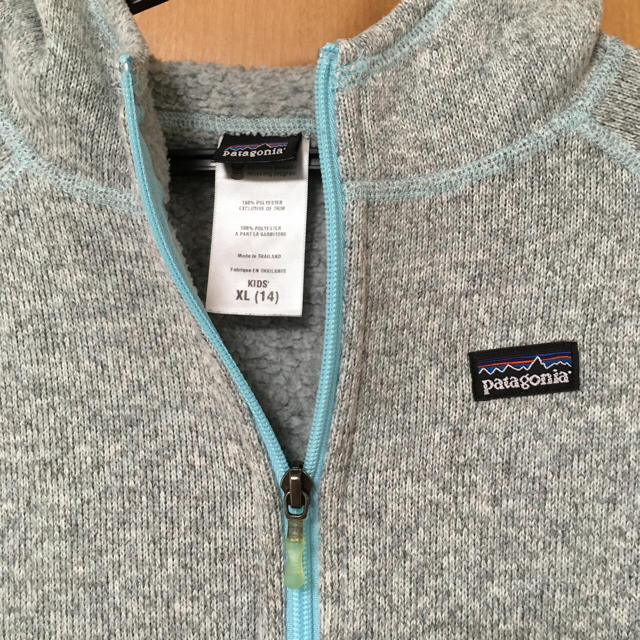 patagonia(パタゴニア)のパタゴニア パーカー ボーイズXL レディースのトップス(パーカー)の商品写真