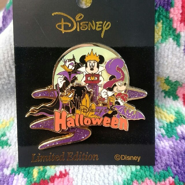 Disney(ディズニー)の【ハロウィン】ディズニーピンバッチ エンタメ/ホビーのおもちゃ/ぬいぐるみ(キャラクターグッズ)の商品写真