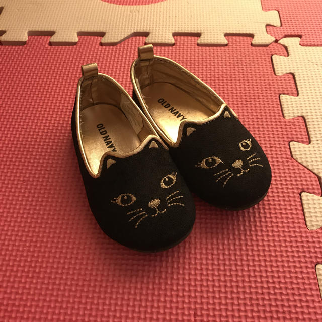 Old Navy(オールドネイビー)のオールドネイビー ねこちゃんバレエシューズ 13.5 キッズ/ベビー/マタニティのベビー靴/シューズ(~14cm)(フラットシューズ)の商品写真