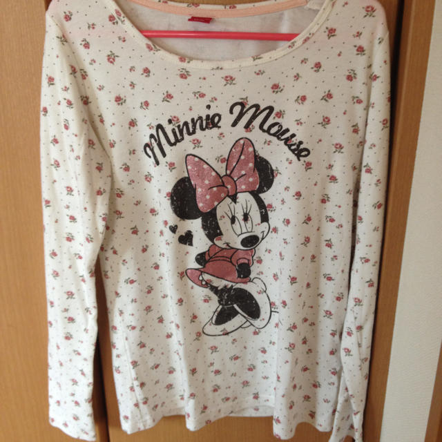 Disney(ディズニー)のミニーちゃんトップス レディースのトップス(Tシャツ(長袖/七分))の商品写真
