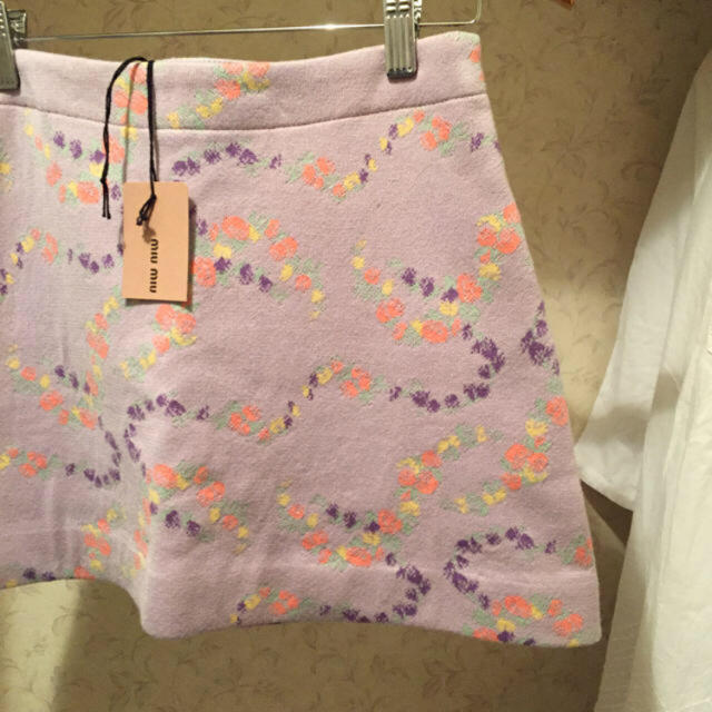 miumiu(ミュウミュウ)のmiumiu skirt. レディースのスカート(ミニスカート)の商品写真